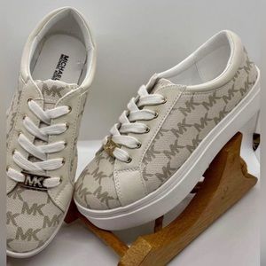 Michael Kors Vanilla Sneaker